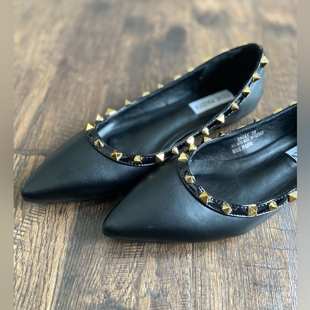 Steve Madden studded flats